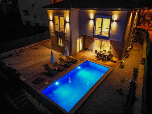  gece  -  Kasım
  | Kalkan Yeşilköy'de Çift Jakuzili 6 Kişilik Villa: Huzurlu Doğa Tatili
